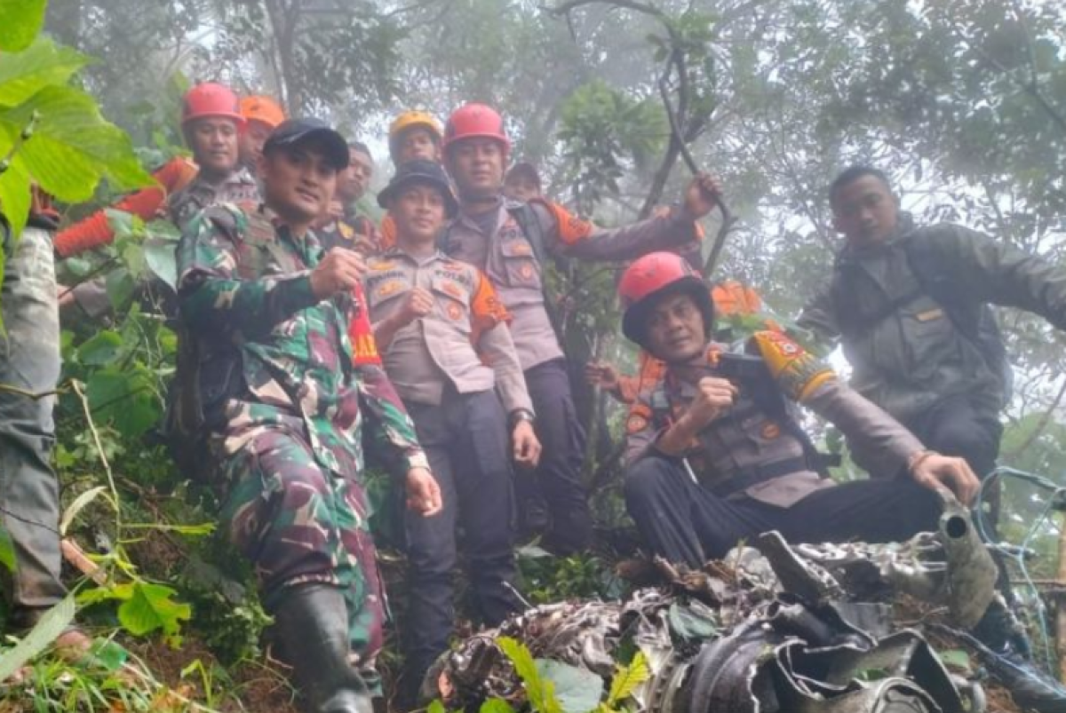 Evakuasi Pesawat ATR di Gunung Bulusaraung Dilanjutkan,  Basarnas Siapkan Jalur Udara 