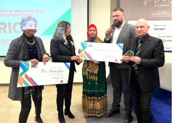 Denny JA Mendonasikan Seluruh Dana BRICS Award untuk Perkembangan Sastra