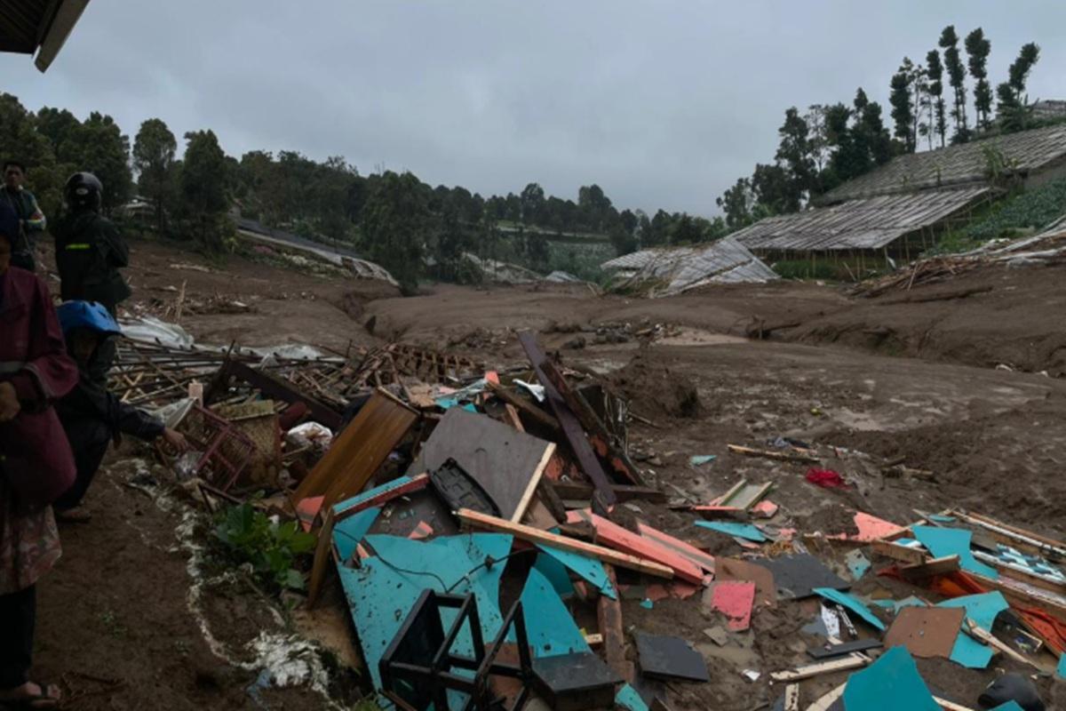 PERINGATAN DINI! Badan Geologi: Waspada Longsor Susulan Pasirlangu Bandung Barat