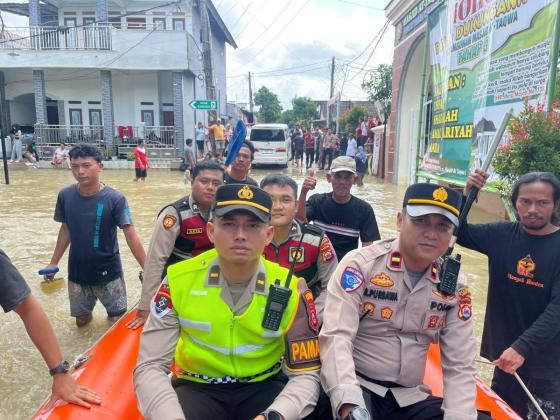 Polresta Tangerang Pantau Debit Sungai Cidurian, Banjir di Jayanti Mulai Surut 