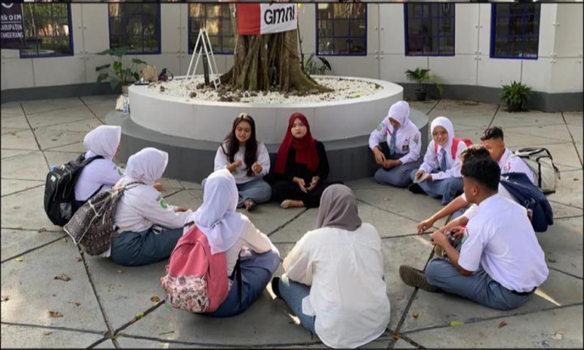 Sarinah GMNI Kabupaten Tangerang Bedah Buku 