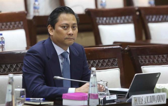 GAK PAKE LAMA! Persetujuan Thomas Djiwandono Jadi Deputi Gubernur BI HANYA 30 MENIT