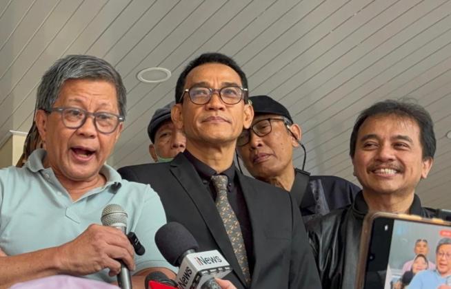 Dipanggil Polda soal Ijazah Jokowi, Rocky Gerung: Semua Ijazah Asli, Orangnya yang Palsu