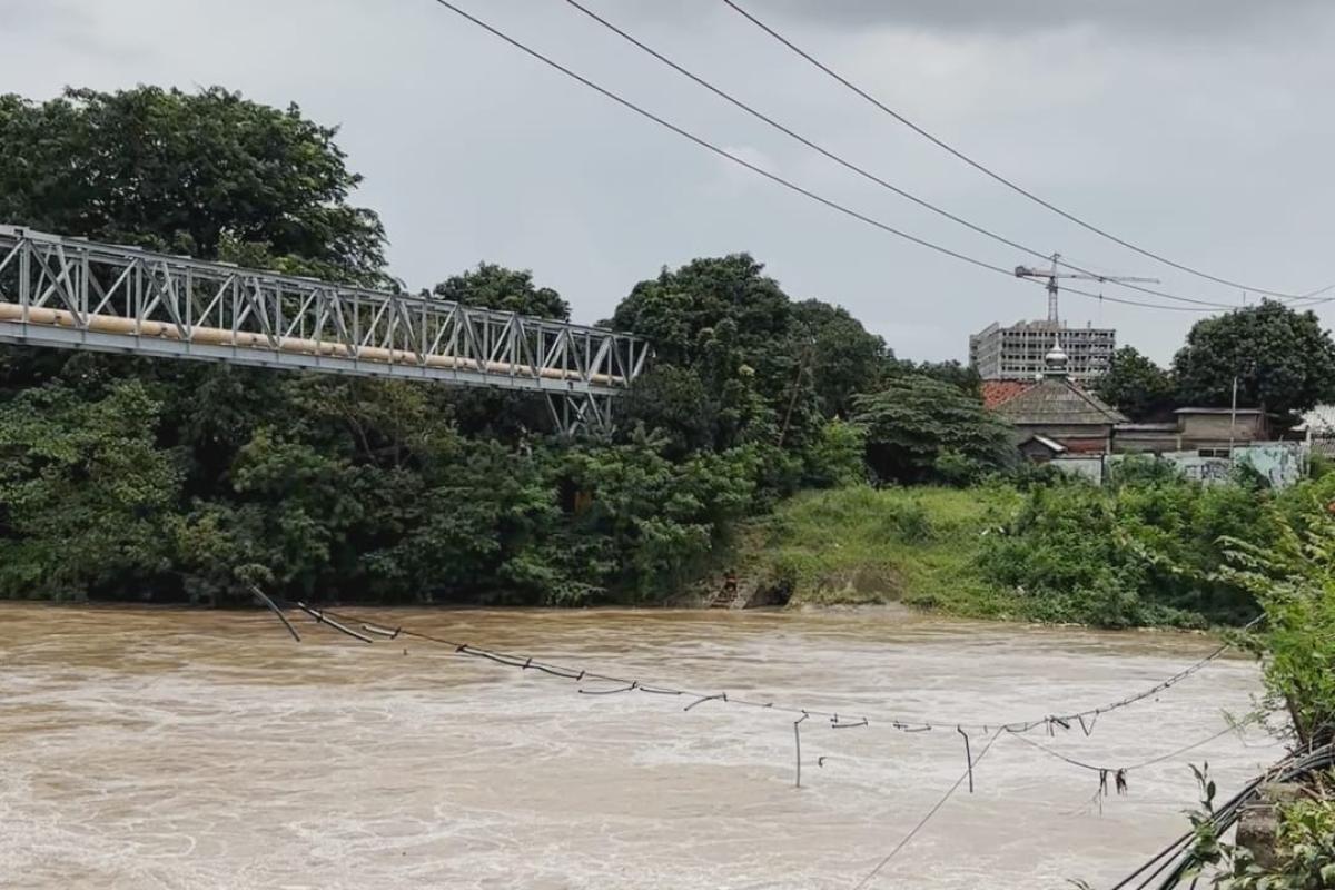 Alarm Banjir Berbunyi, Begini Kondisi Debit Kali Bekasi yang Naik ke Status Siaga 3