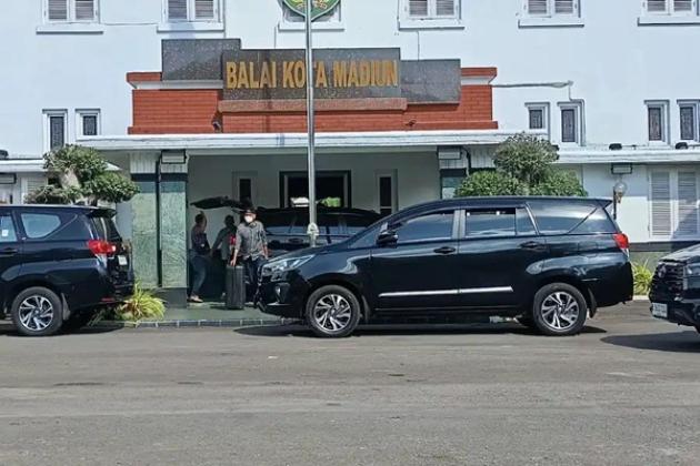 Balai Kota Madiun Digeledah KPK, 5 Koper Dokumen Disita