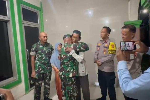 Hotman Paris Murka! Sebut 'Pelukan' Oknum Aparat ke Penjual Es Gabus Hanya Sandiwara: PECAT!