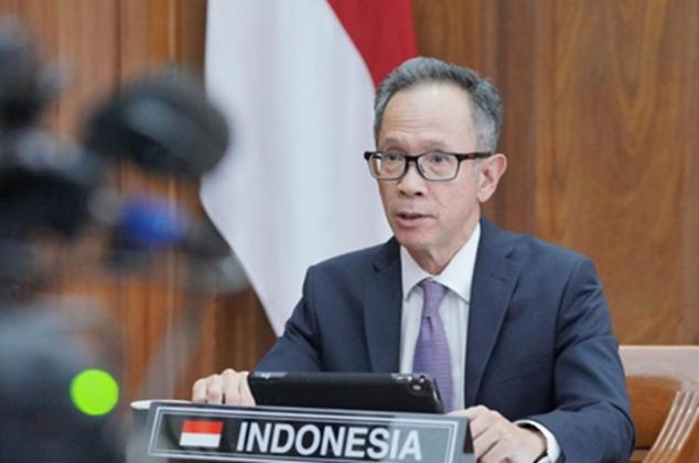 ALAMAK! Ketua OJK Mahendra Siregar dan Bos Pasar Modal Mundur Massal Saat IHSG Rontok