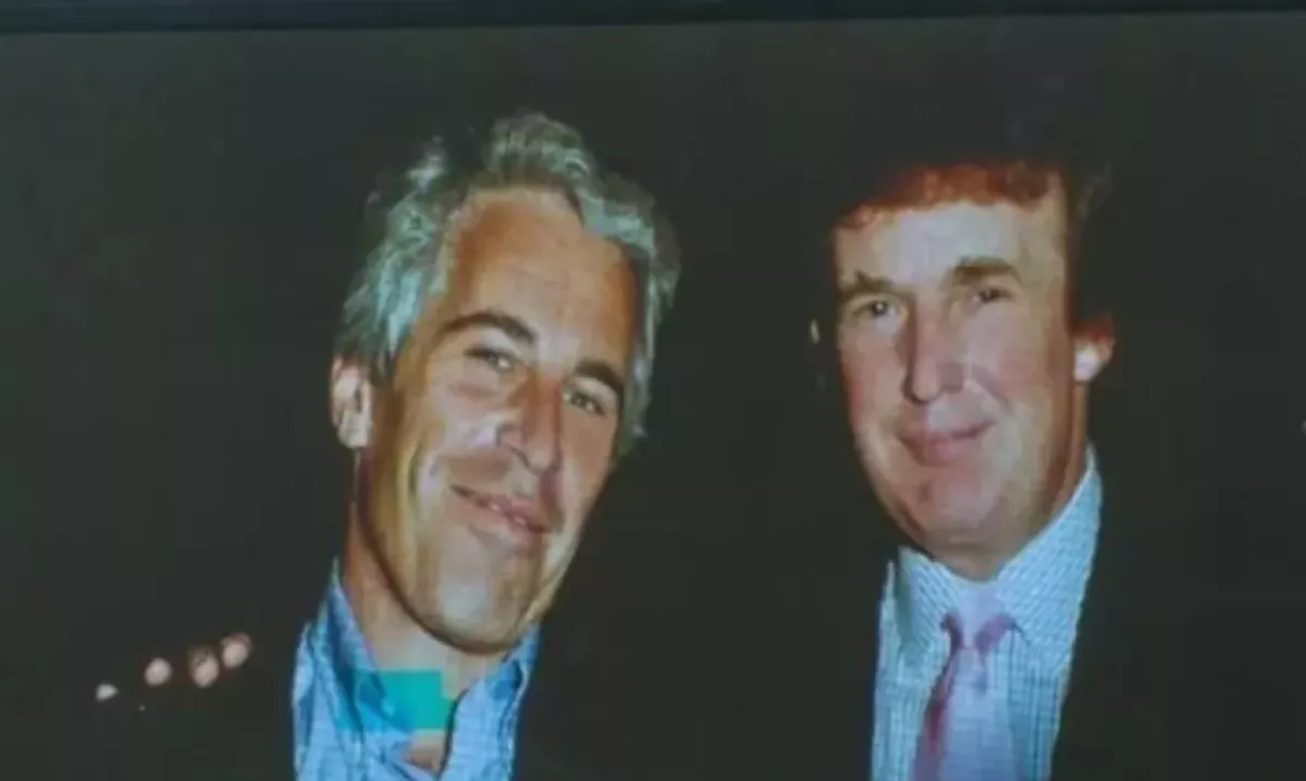 Siapa Jeffrey Epstein? Penjahat Seksual yang Punya Relasi dengan Elit Global