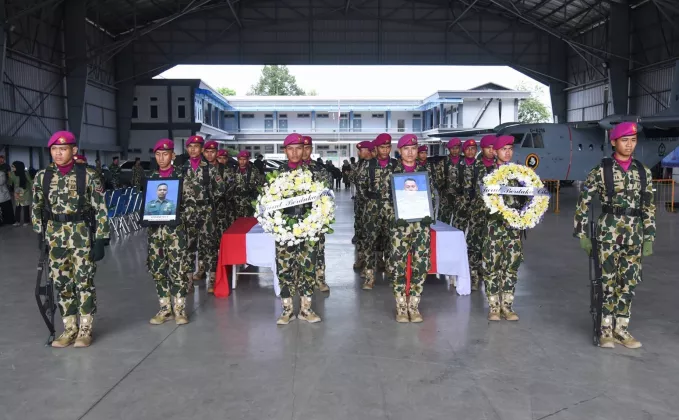 TANGIS KEHORMATAN! 10 Jenazah Prajurit Marinir Gugur di Cisarua DITEMUKAN, 13 ‘BERUANG HITAM’ Lainnya Masih Dicari