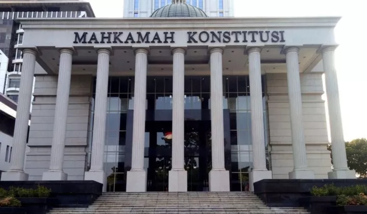 WAJIB DIBACA! MK Putuskan NIKAH BEDA AGAMA Tetap GAK SAH