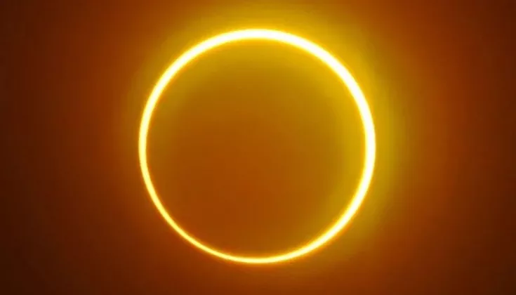 271 MENIT! LANGIT AKAN GELAP: Gerhana Matahari Cincin 17 Februari, Bisa Dilihat dari Indonesia?