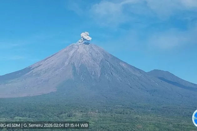 Masyarakat Harus Waspada! Semeru Erupsi 7 Kali dalam Kurun 3 jam