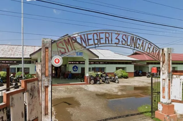 TERUNGKAP! Kronologi Nekat Siswa SMP di Kalbar Bom Sekolahnya Pakai Molotov, Motifnya Bikin Merinding!