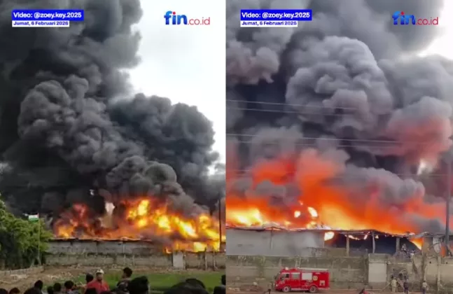 Video Dahsyatnya Kebakaran Pabrik Plastik di Bandung, Asap Hitam Membumbung Tinggi