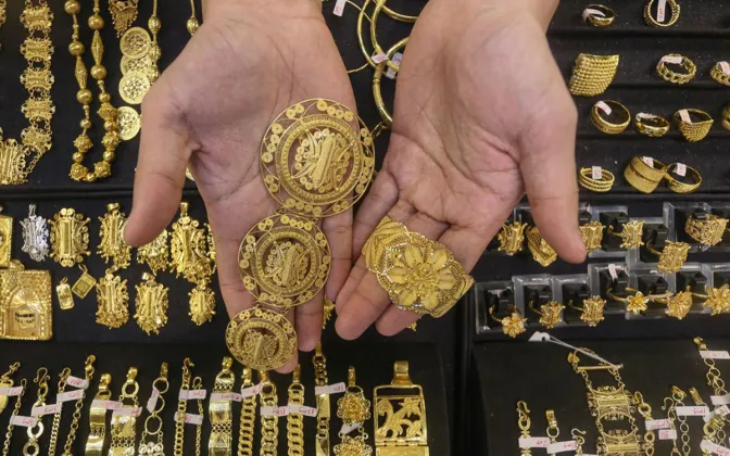 Harga Emas Pegadaian Hari Ini Naik Lagi! UBS Sentuh Rp2,97 Juta/Gram
