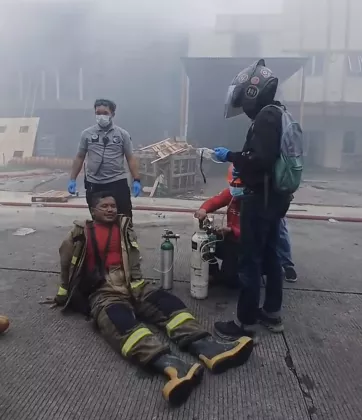 Gudang Insektisida di Tangsel Terbakar, Petugas Damkar Berjibaku 7 Jam Padamkan Api