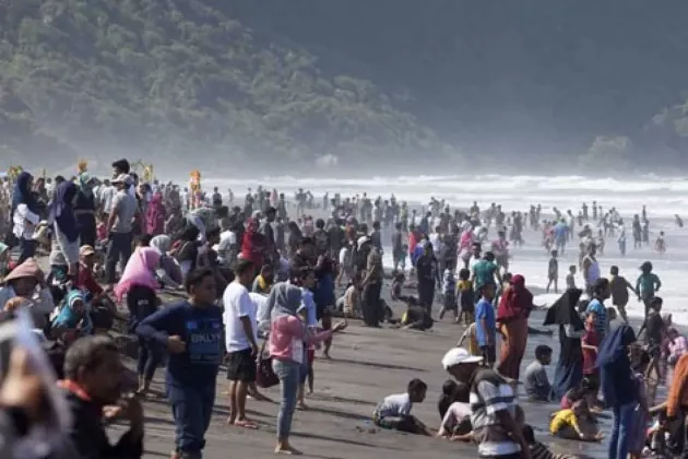 Viral Wisatawan Dilarang Ambil Foto di Pantai Parangtritis, Dinas Pariwisata Bantul Angkat Bicara
