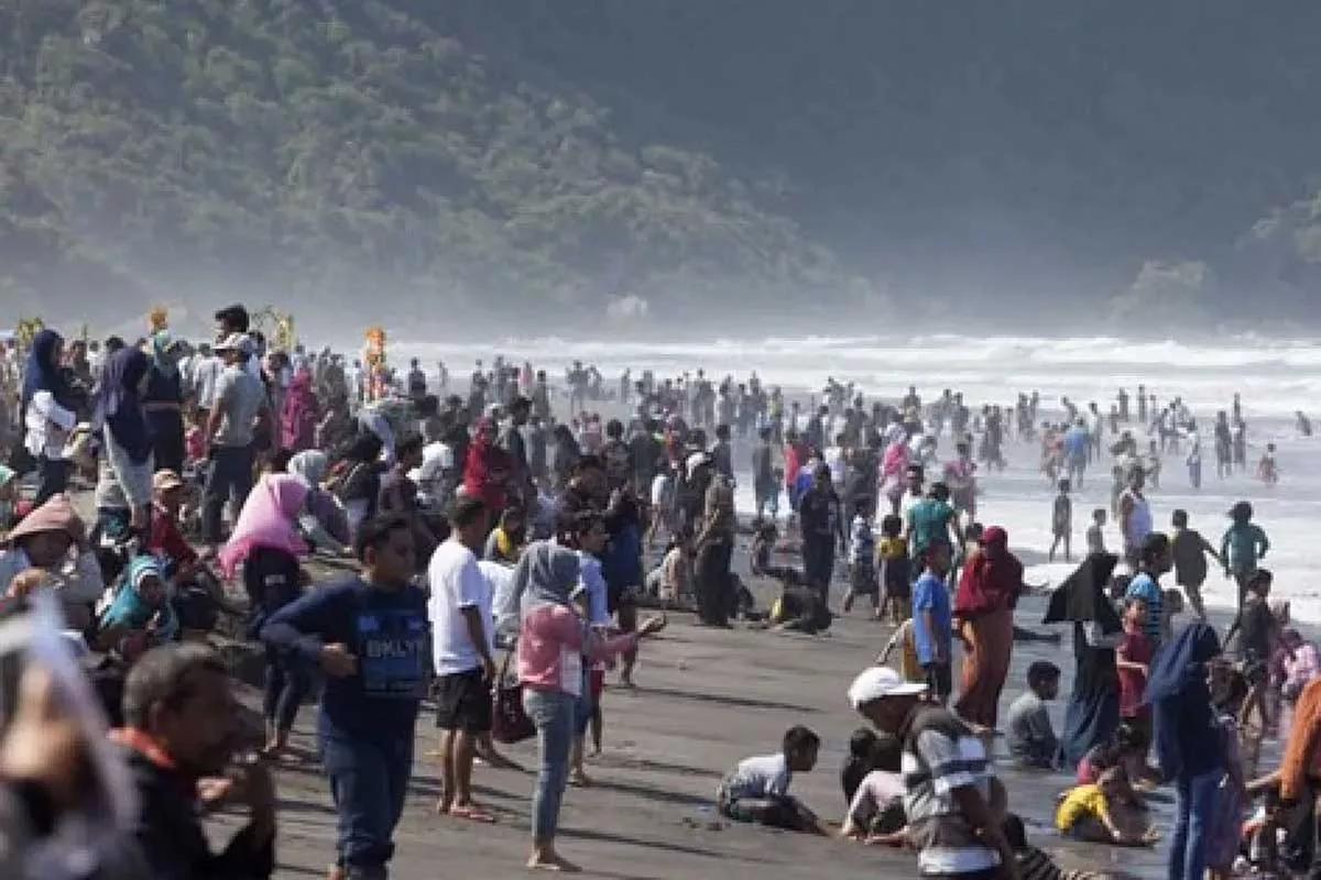 Viral Wisatawan Dilarang Ambil Foto di Pantai Parangtritis, Dinas Pariwisata Bantul Angkat Bicara