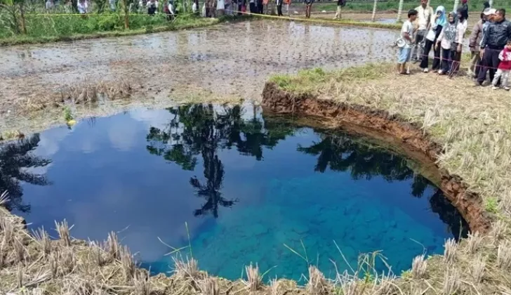 Fenomena Sinkhole Muncul di Sumbar, Badan Geologi Telusuri Sungai Bawah Tanah