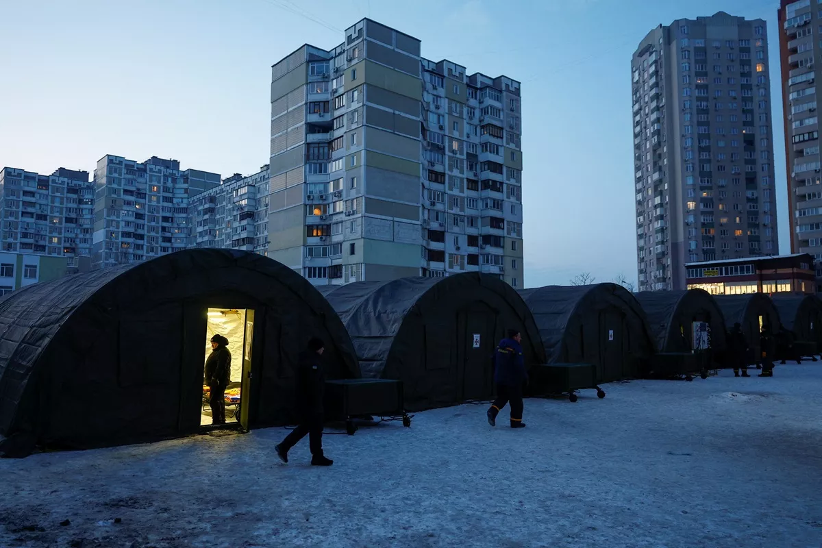 Zelenskyy: Lebih dari 1.400 Blok Apartemen di Kyiv Tanpa Pemanas