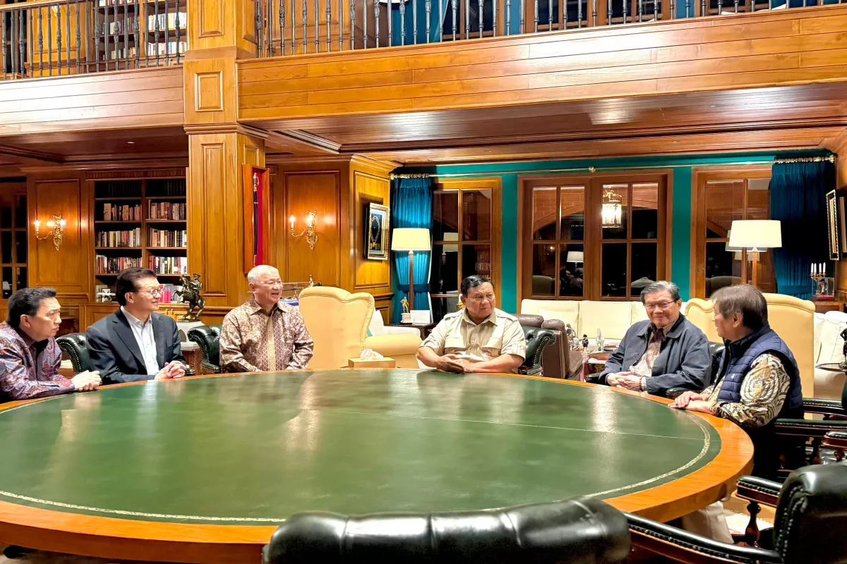 Prabowo Kumpulkan 5 Konglomerat di Hambalang, Bahas Strategi Ekonomi dan Lapangan Kerja