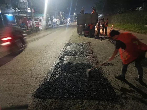 Respons Cepat! Pemkab Tangerang Benahi Kerusakan Jalan di Pasar Kemis 