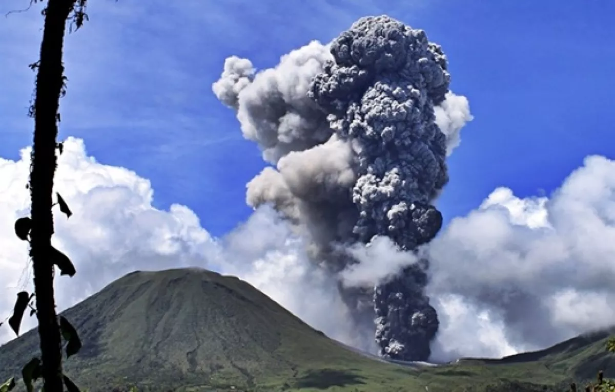 Badan Geologi Ingatkan Warga Tomohon! Waspada, Gas Beracun Gunung Lokon