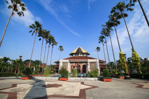 Masjid Kampus UGM Siapkan 2.000 Porsi Buka Puasa dan Sahur Gratis