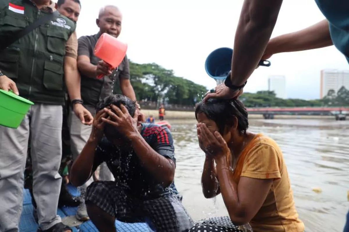 Tradisi Keramas Bareng di Sungai Cisadane, Simbol Penyucian Diri Warga Tangerang Menjelang Ramadan