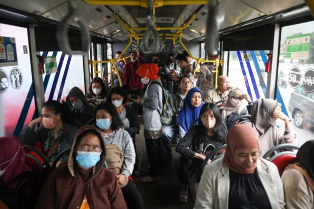 Penumpang Transjakarta Boleh Berbuka Puasa di Atas Bus, Menunya: Air dan Makanan Ringan
