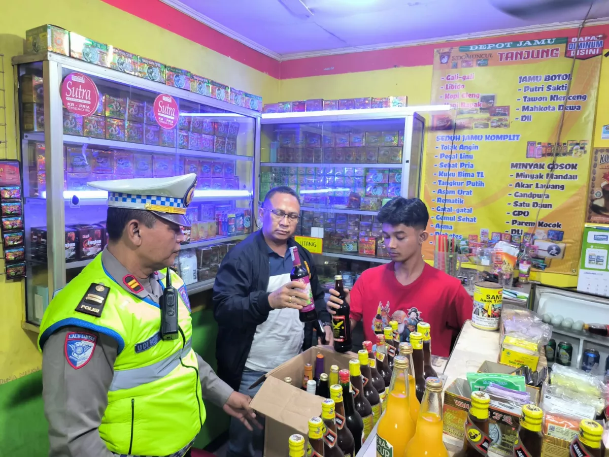 Bikin Resah Umat Muslim saat Ramadan, Pengedar Miras Berkedok Toko Jamu di Tangerang Disikat Polisi