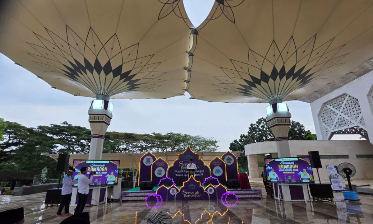 Masjid Agung Al-Amjad: Simbol Spiritualitas Kabupaten Tangerang, Semakin Ramai saat Ramadan