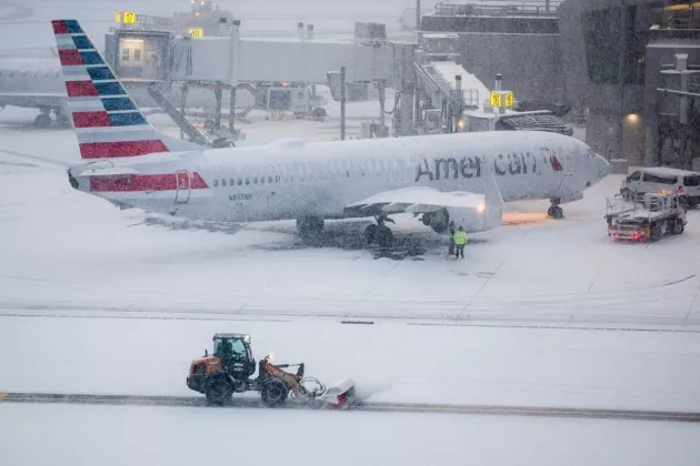 BADAI SALJU Hantam New York dan Timur Laut AS, Ribuan Penerbangan Dibatalkan!