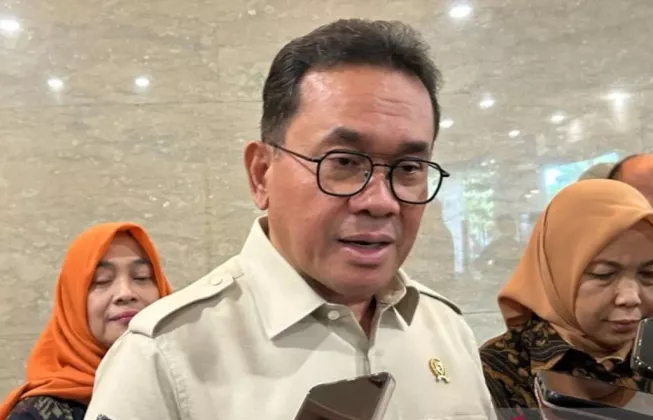 Nasib Alfamart-Indomaret di Desa: Mendag Buka Opsi Kolaborasi, Mendes Tegas Setop Izin Baru