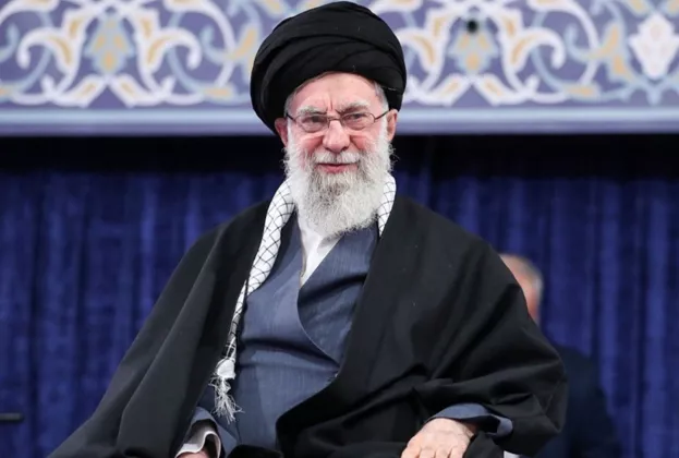 TRAGIS! Putri dan Cucu Ali Khamenei Ikut Tewas Dihantam 30 Bom AS-Israel