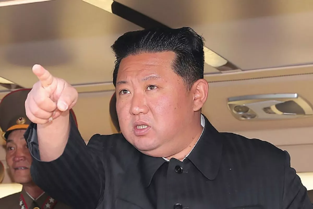 Ayatollah Ali Khamenei DIBUNUH, KIM JONG UN MURKA: Washington GANGSTER!