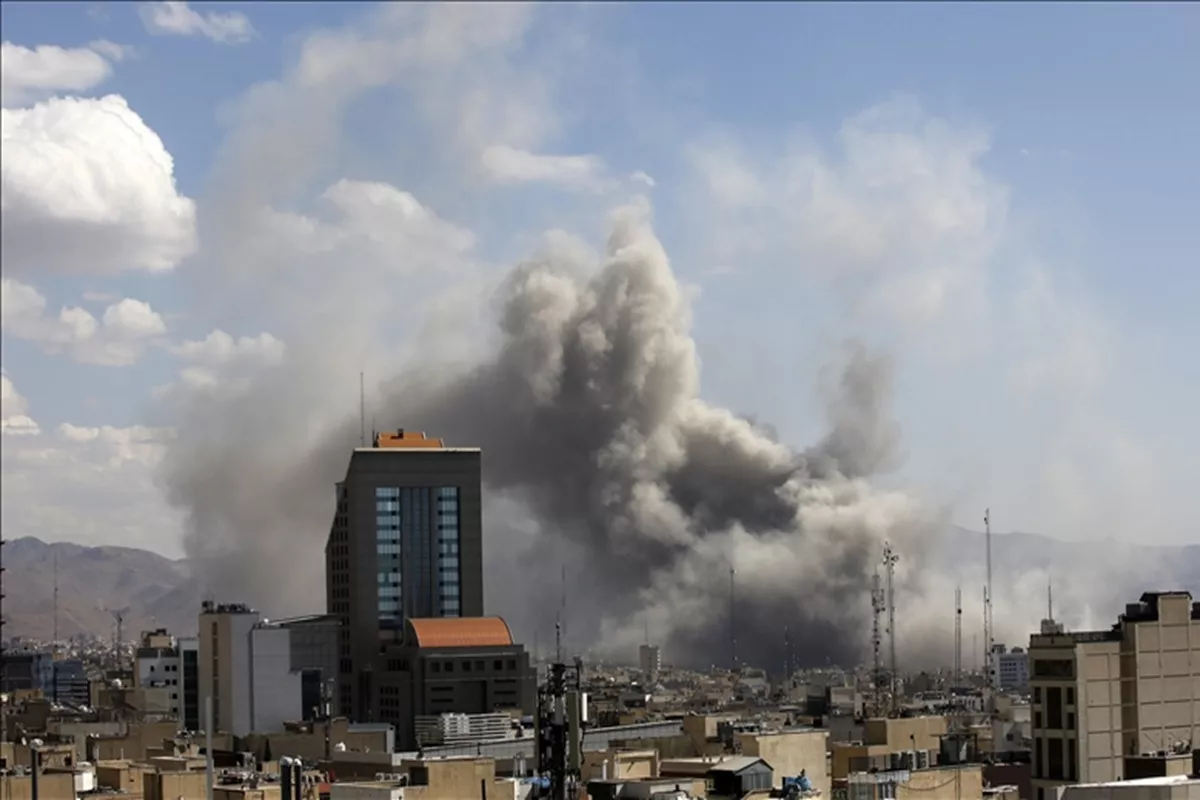 Ibu Kota Iran Teheran Kembali Dihujani Rudal Israel