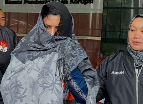 GILA! Suami dan Anak Bupati Pekalongan Fadia Arafiq Ramai-Ramai Makan Duit Korupsi Proyek Outsourcing