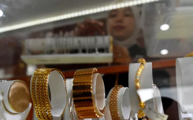 Harga Emas Antam Hari Ini Turun Rp77.000, Cek Rincian Terbaru per Gram!
