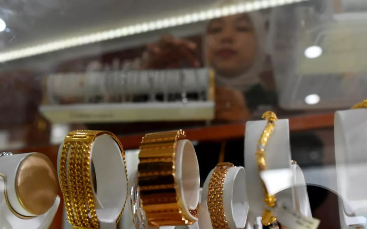 Harga Emas Antam Hari Ini Turun Rp77.000, Cek Rincian Terbaru per Gram!