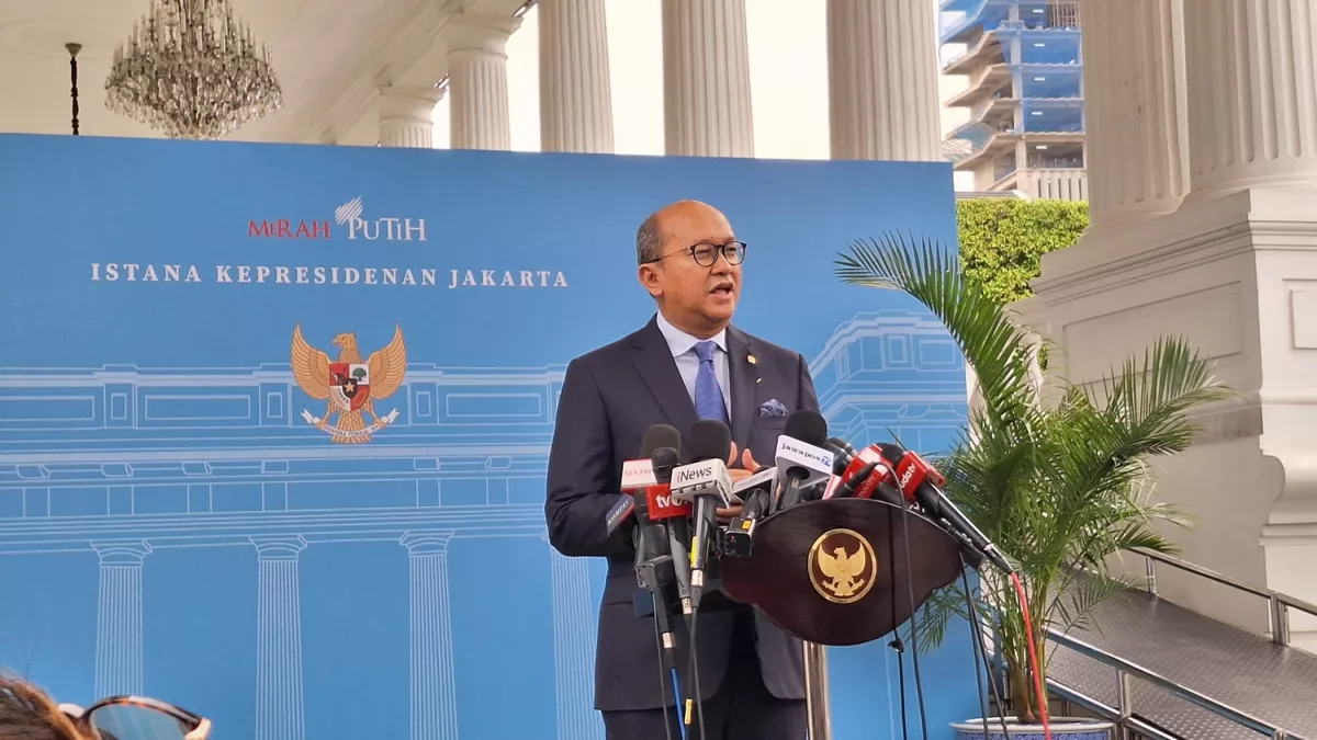 Gila-gilaan! RI Banjir Investasi Rp23,6 Triliun Buat Bangun PLTS Raksasa, Siap Terangi Pelosok Desa!