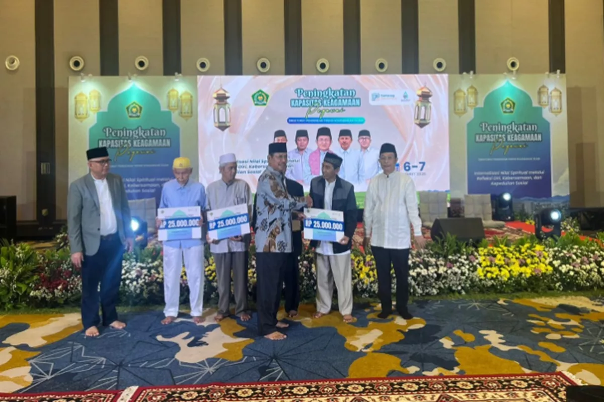 Diktis Kemenag Salurkan Santunan Yatim Piatu, Dorong Religiusitas Berdampak Sosial di Ramadan
