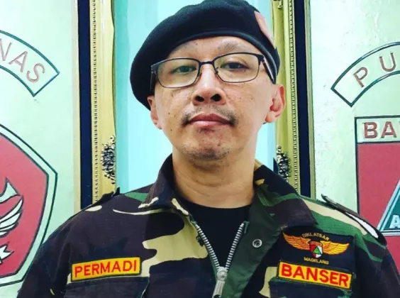 Sebut Sumbar Wilayah Barbar, Abu Janda Resmi Dilaporkan ke Bareskrim Polri