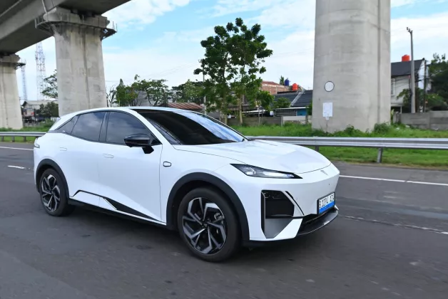 Puncak Mudik 2026! Tips Jitu Pulang Kampung Pakai Mobil Listrik Tanpa Drama 'Lowbat'