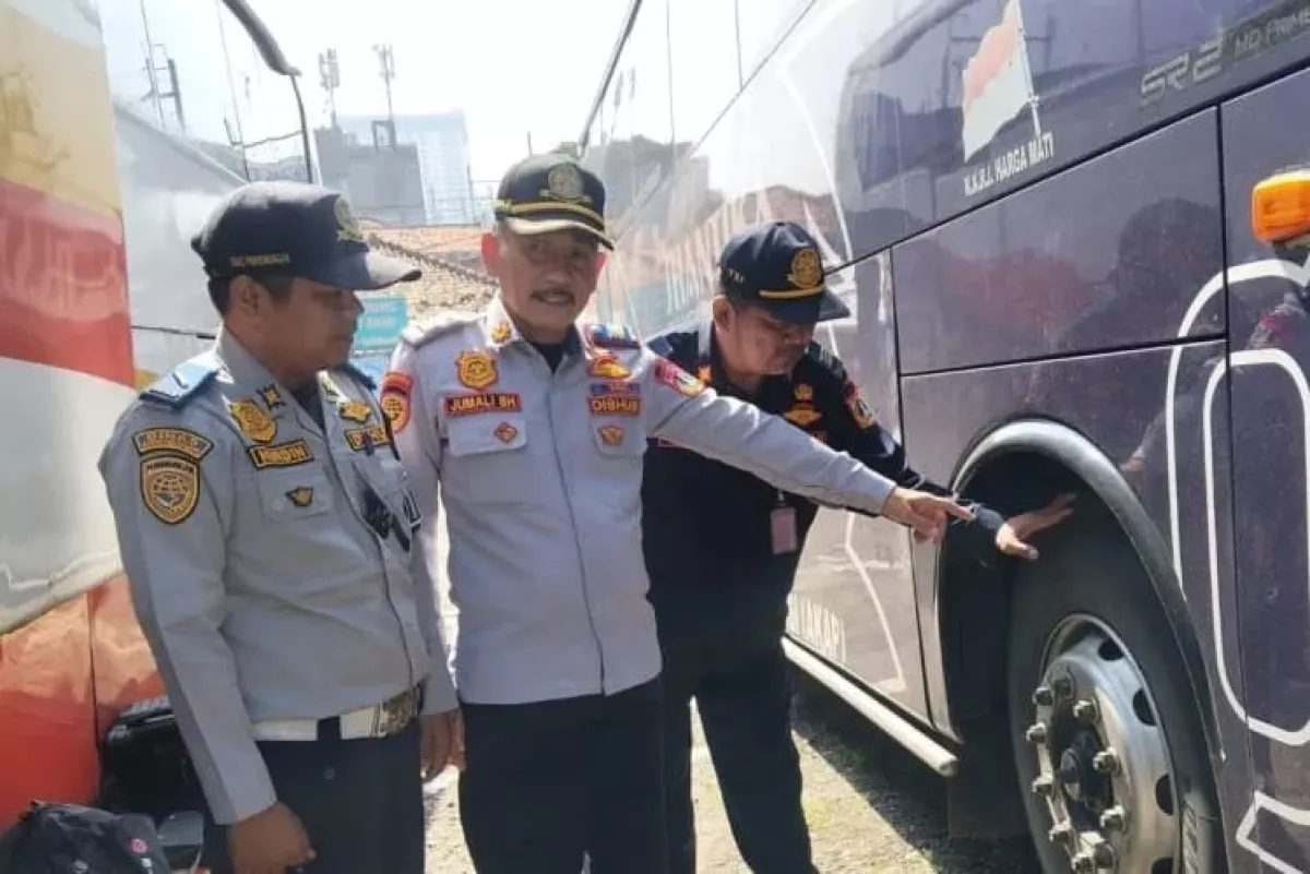 Jelang Mudik Lebaran, Semua Bus di Terminal Lebak Bulus Diperiksa