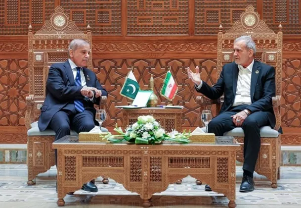 Presiden Iran Masoud Pezeshkian: Serangan ke Basis AS Adalah Hak Bela Diri yang Sah