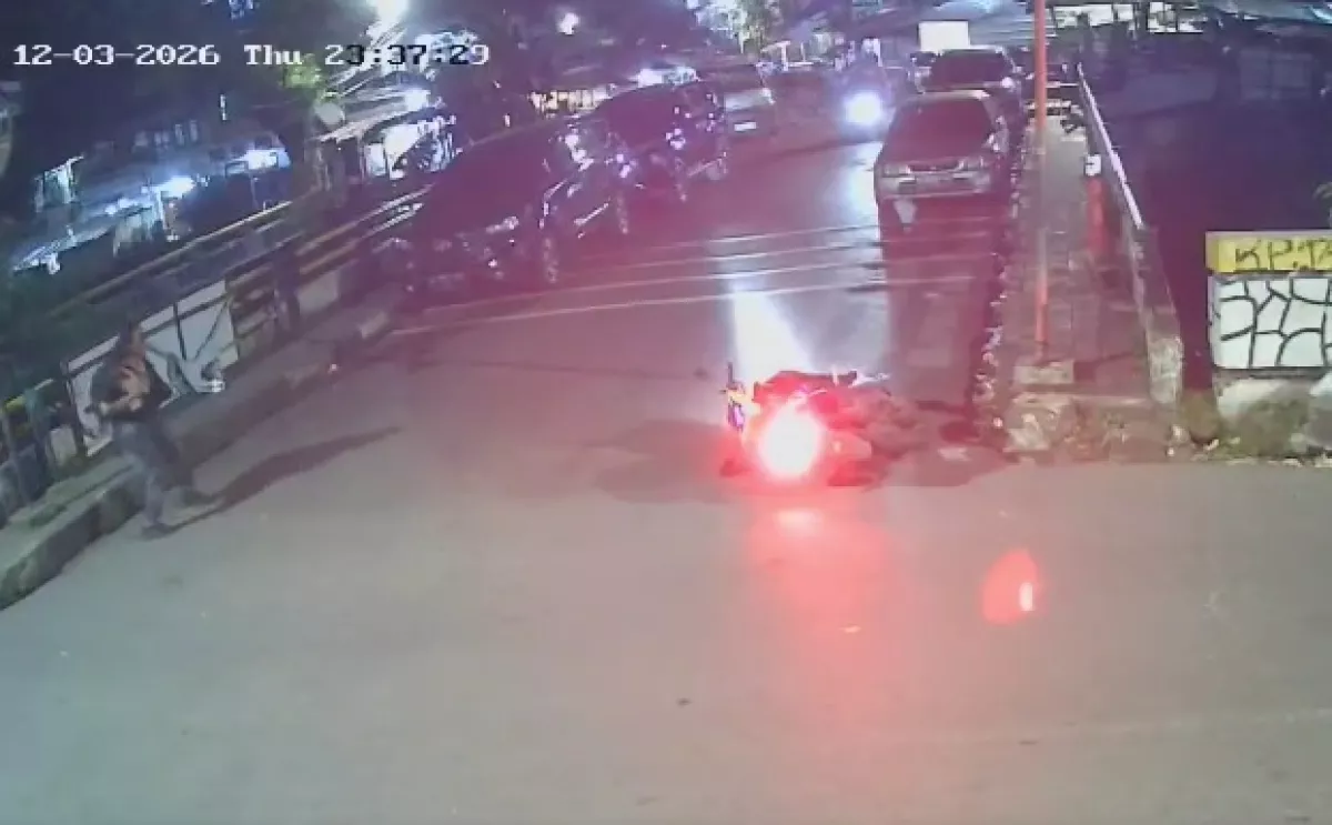 Detik-detik Aktivis KontraS Disiram Air Keras Saat Naik Motor di Salemba
