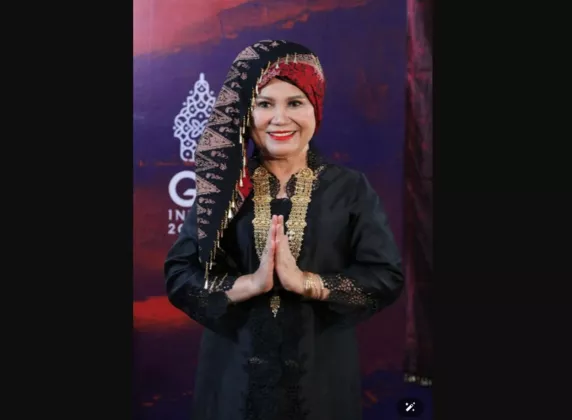 Endang Sri Haryatie, Istri Eks Menhub Budi Karya Sumadi BERPOTENSI Diperiksa KPK, Ada Apa di Balik Aliran Dana Proyek Kereta?