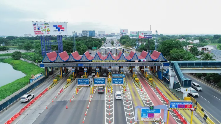 FOMO! Arus Mudik Idulfitri 2026 Dimulai, Gerbang Tol Cileunyi Ramai!