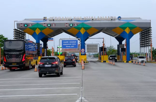 Volume Terus Meningkat, Lebih dari 500 Ribu Kendaraan Melintas di Ruas Tol Regional Nusantara
